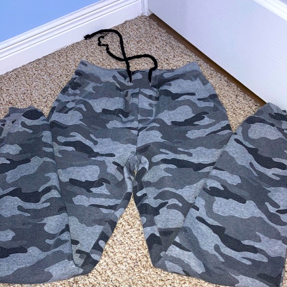grey camo sweat pants - Picture 1 of 2